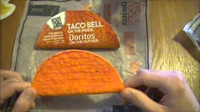 'Taco  Bell - Doritos Locos Taco - Fast Food Review'