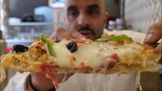 'THE SUPER SUPREME PIZZA | PAKISTAN | FOOD REVIEW | PT 6'