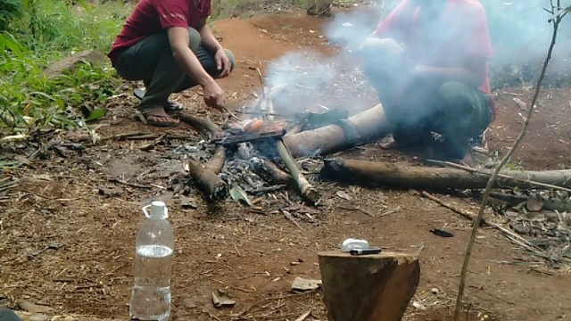 'Thịt nướng tăng đá kiểu hoa ban food'